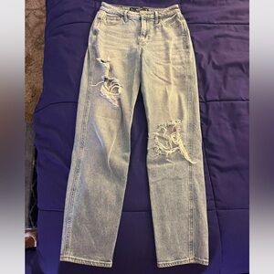 Hollister Light Blue Distressed Ultra High-Rise Mom Jeans 1L